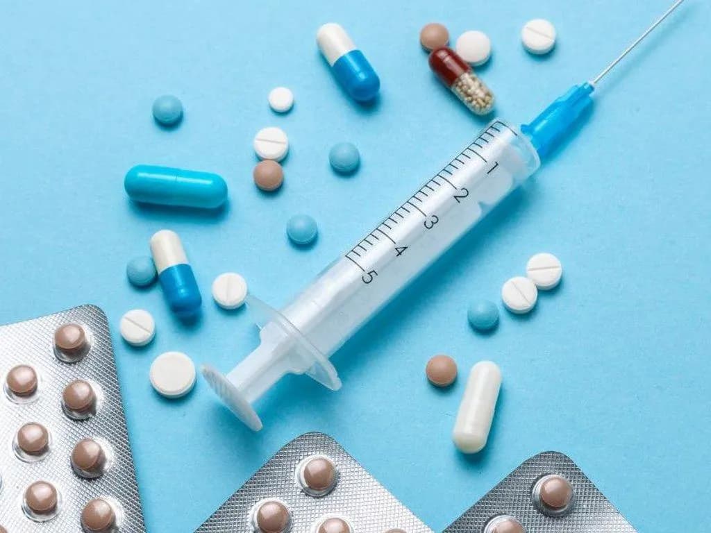 The efficacy and safety of interventions for acquired hypogammaglobulinemia